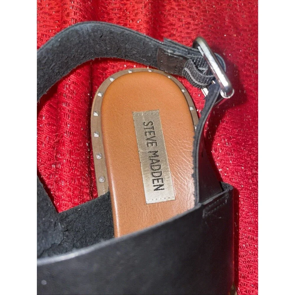 Steve Madden Women's Black sandals Size 9